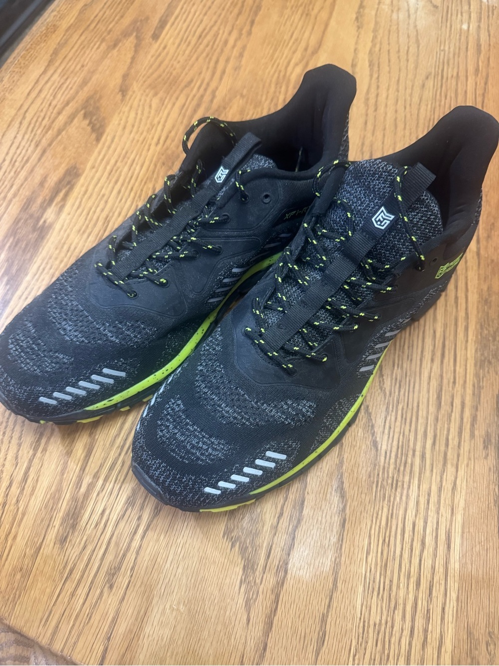 Men's Black & Lime Performance Trail Sneakers
